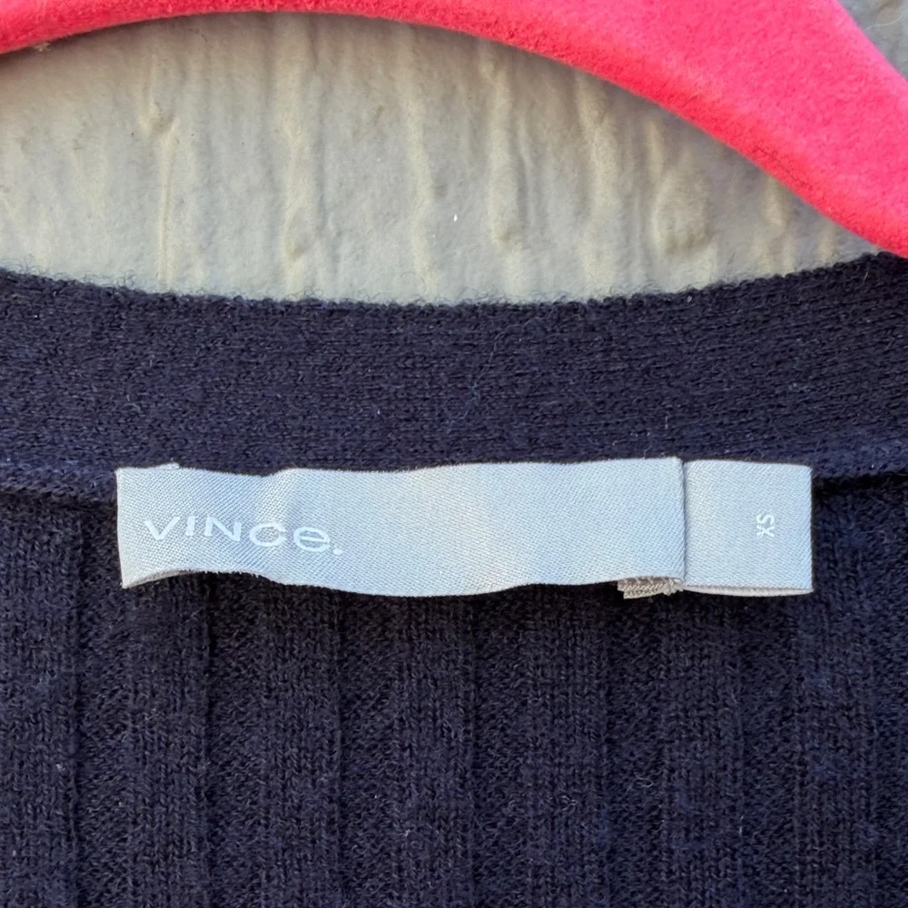 Vince 100% Cashmere Navy Blue Ribbed V-Neck Button Cardigan Sweater - Picture 2 of 8